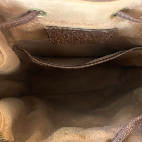 GUCCI Vintage Drawstring Bucket Bag - Picture 6 of 16